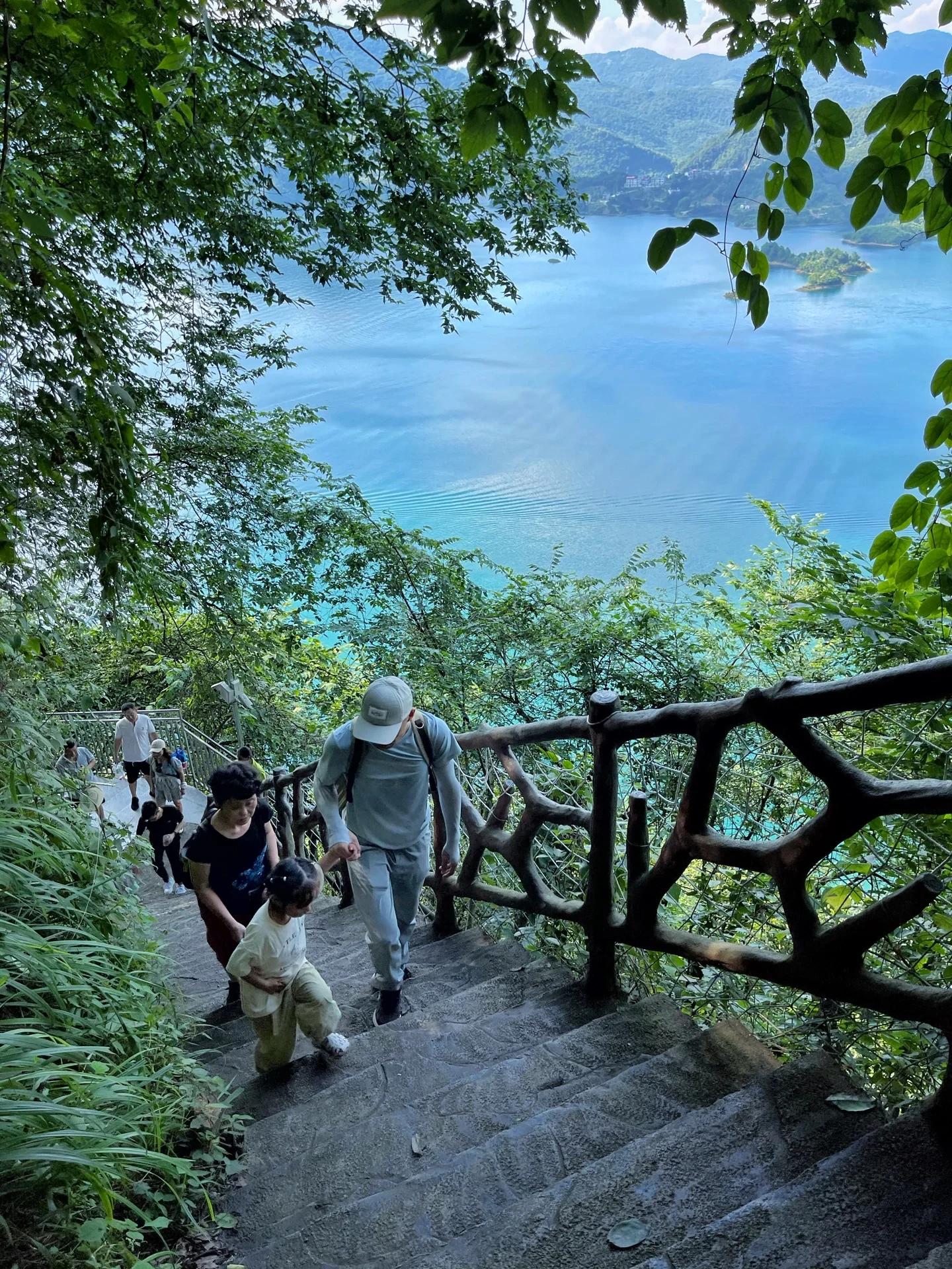 夏日仙岛湖畅游指南：开启武汉周边绝美岛屿之旅！